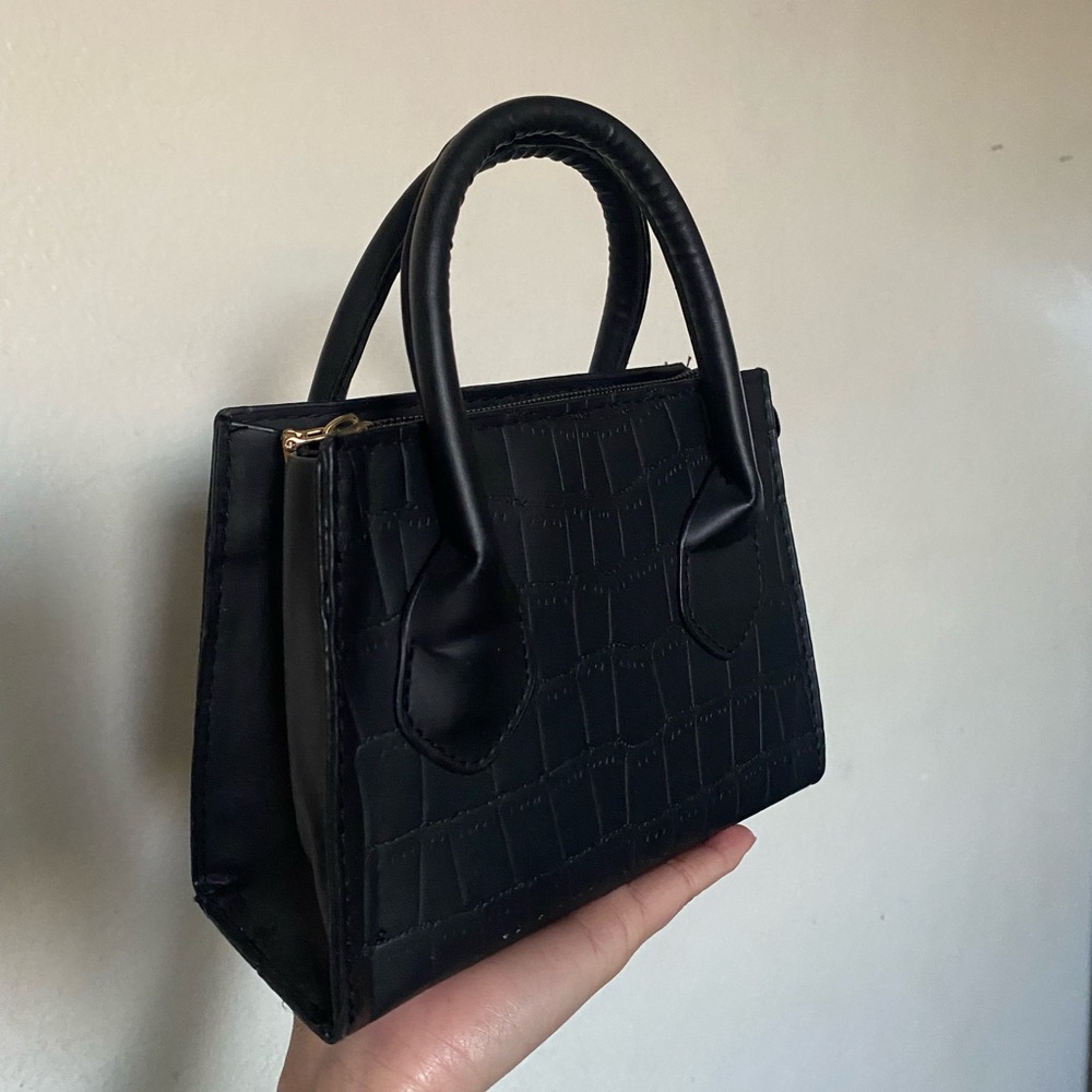 Black purse